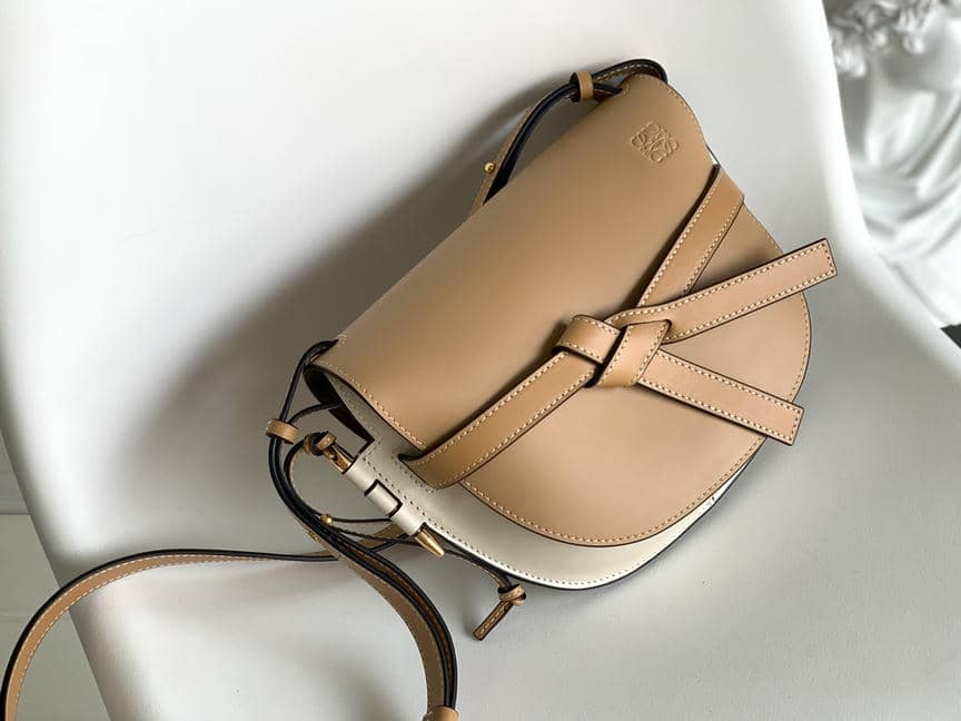 0013-Gate Saddle Bag